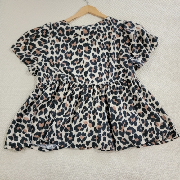 Ee:Some Leopard Print V-Neck Women's Top Size Small Empire Waist Gathered Ruffle - Picture 6 of 12